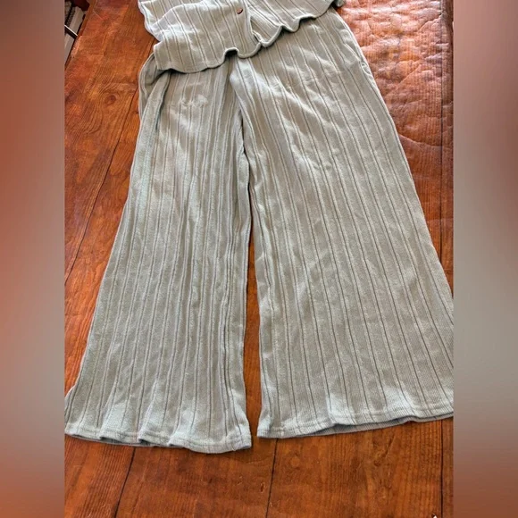 Sz S - Free People Beach ‘The Dana’ Set - Picture 6 of 15